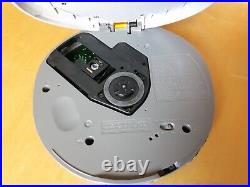 2000 Sony Walkman Portable CD Player Only D-EJ625 G Protection. WithRemote. MIB