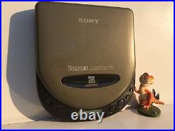 Discman Sony D-111 CD Player Walkman rare color green kaki