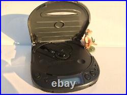 Discman Sony D-111 CD Player Walkman rare color green kaki