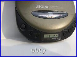 Discman Sony D-111 CD Player Walkman rare color green kaki