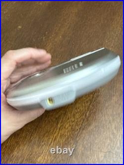 EUC SONY CD Walkman Silver D-NE241