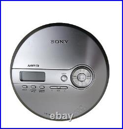 New SONY N241 Walkman Portable CD player Silver from Japan