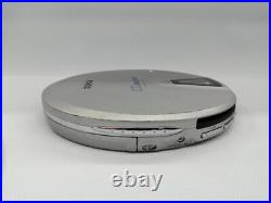 Portable CD Player Model D E01 SONY