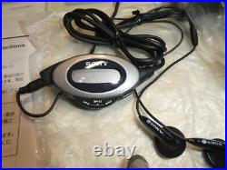 Precious Unused SONY CD Walkman D E770 Complete With Accessories Dead stock