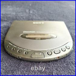 RARE VINTAGE SONY DISCMAN MODEL D-311 PORTABLE COMPACT DISC CD PLAYER (Untested)