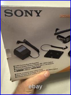 RARE Vintage Sony DiscMan Portable CD Player Mega Bass Car Kit D-142CK NEW