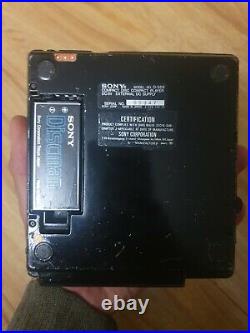 Rare Vintage Sony model D555 Portable CD Player discman