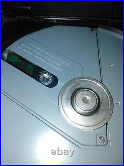SONY CD Compact Player (PRE-DISCMAN, Japan D-50)