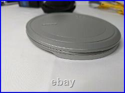 SONY CD Walkman D-EJ1000 Portable CD Player with Remote, Headphones, & Dock NICE