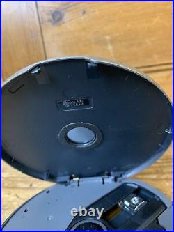 SONY CD Walkman D-NE830 Silver Portable portable AudioPlayer Spares & Repairs