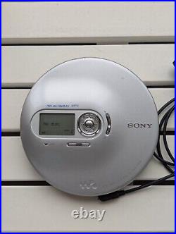 SONY CD Walkman Discman MP3 CD Player Silver D-NE700