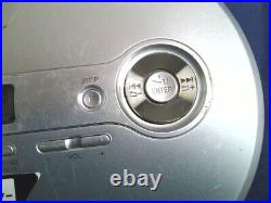 SONY CD Walkman MP3 D-NE241 Portable CD player Working Tested