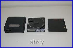SONY D-7 DISCMAN CD PLAYER WithSONY BATTERY PACK BP-200 & POUCH FOR PARTS ONLY