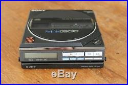 SONY D-77 Discman Portable FM/AM CD Player with BP-200 Battery Pack Vintage Rare