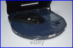 SONY D-777 DISCMAN + CASE Very rare vintage CD Player
