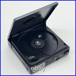 SONY D-82 CD WALKMAN Compact Disc Compact Player Black SET JUNK