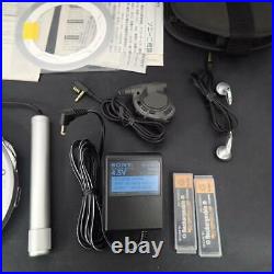 SONY D-E01 Portable CD Player Walkman with Box