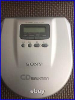 SONY D-E505 CD Walkman portable CD player with AC adapter and remote control