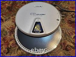 SONY D-EJ01 RARE cd Walkman + carry case Accessories Tested Working Condition