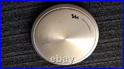 SONY D-EJ955 CD WALKMAN Portable CD Player Silver Good