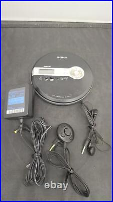 SONY D NE241 CD Walkman w Remote Control and AC Adapter from Japan