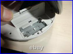 SONY D NE241 CD Walkman with Remote Control AC Adapter