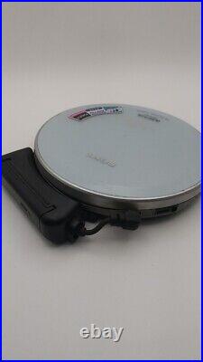 SONY D-NE730 S CD Walkman portable CD player Silver MP3 172g Audio Japan