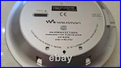 SONY D-NE900 Personal Portable CD Player DISCMAN WALKMAN