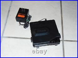 SONY DISCMAN D-25 For Parts Or Repair Includes Hard Case & Battery