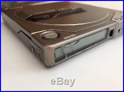 SONY DISCMAN D-250 / UNIT ONLY / Untested