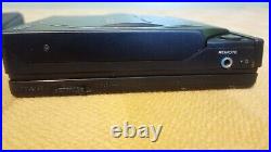 SONY Discman Model D-T10 FM/AM CD Player With BD-100 Battery Pack And Carry Case