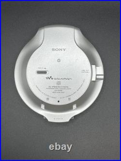 SONY Portable CD Player Walkman D-NE900 Silver Working