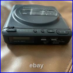 SONY Vintage CD Discman Compact Player FM/AM Player D-T24 With Head Phones