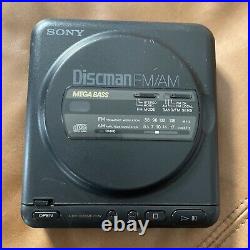 SONY Vintage CD Discman Compact Player FM/AM Player D-T24 With Head Phones