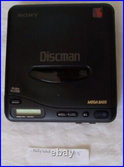SONY WALKMAN D-11 CD PLAYER DiscMan MEGA BASS DAC D11 Disc Man JAPAN EXCELLENT