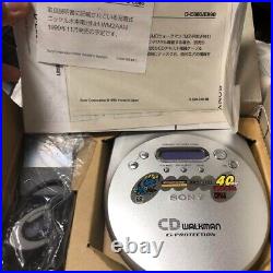 SONY WALKMAN D-E880 S Portable CD player Silver Japan