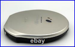 SONY WALKMAN D-E990 Silver Portable CD Player G-Protection JP Very Good
