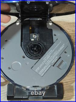 SONY Walkman D-NE20 Walkman, World Smallest Slimmest Lightest Personal CD Player