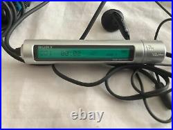 SONY Walkman MZ-R900 MiniDisc Player Recorder LCD Remote Control 10 discs Bundle