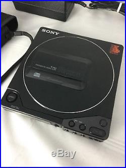 SUPER RARE VINTAGE SONY DISCMAN PERSONAL PORTABLE CD PLAYER D-250 D-25 Walkman