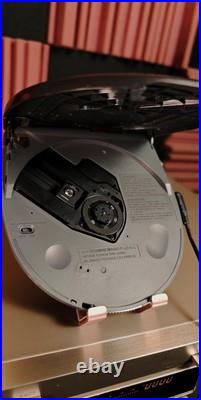 SUPERB Condition Sony D-EJ715 CD Walkman Gorgeous Design Full Remote