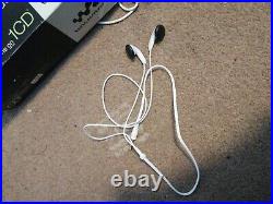 Sony ATRAC/MP3 CD Walkman (D-NE720/SM)