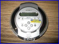 Sony CD Player D C 101 Silber (402) MP3 Discman Hörspiel geeignet STOPP START