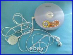 Sony CD Walkman D-EJ002 with Genuine Remote Control & Earphones New
