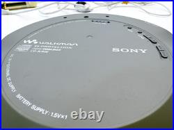 Sony CD Walkman D-EJ720 Silver Portable Disc Player with Remote & Earphones