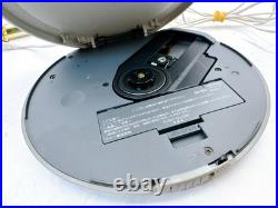 Sony CD Walkman D-EJ720 Silver Portable Disc Player with Remote & Earphones