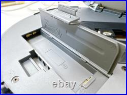 Sony CD Walkman D-EJ720 Silver Portable Disc Player with Remote & Earphones