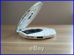 Sony CD Walkman D-NE800 Mp3 Atrac3 CD-RW Very Rare