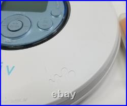 Sony CD Walkman + Speaker MP3 ATRAC3plus Player D-NE329SP Battery 41 H Life READ
