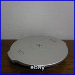 Sony CD Walkman portable CD player D-NE10 Silver NEAR MINT Japan #2971